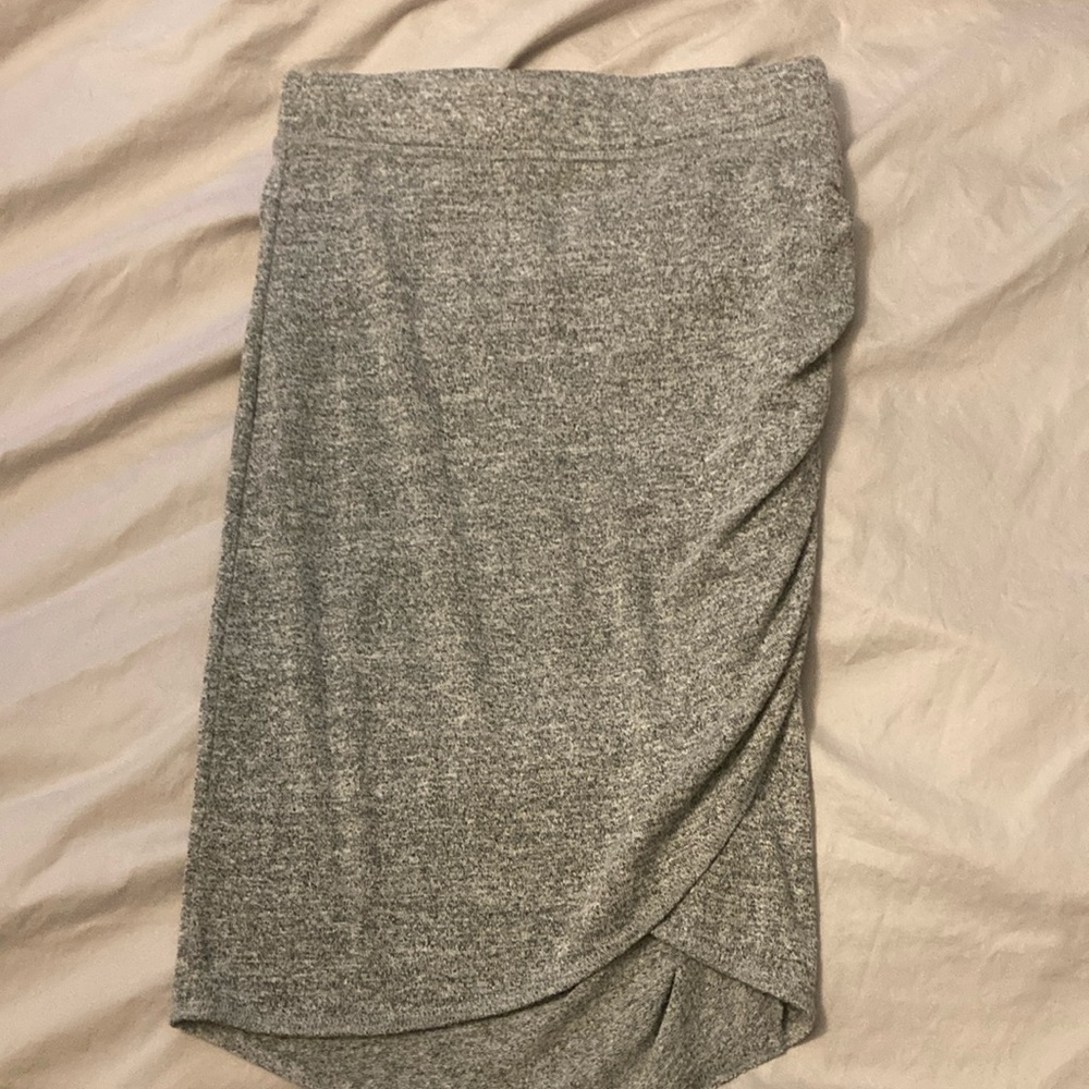Aritzia skirt